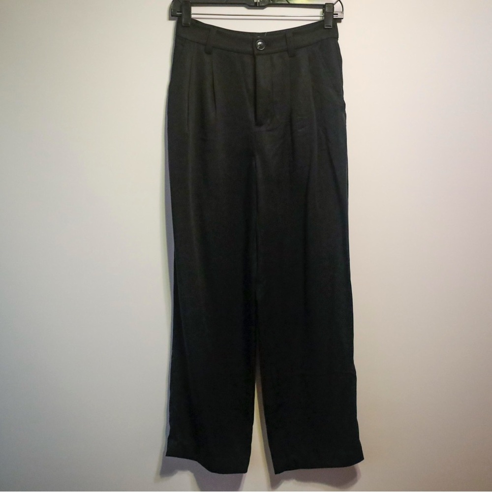 LOFT Black Straight Leg Crop Pant